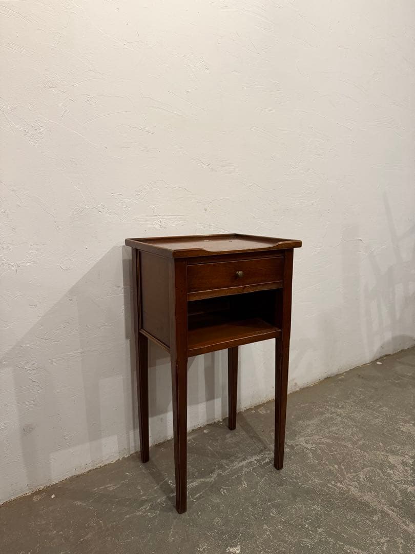 フランス　木製サイドテーブル　ベッドサイドテーブル