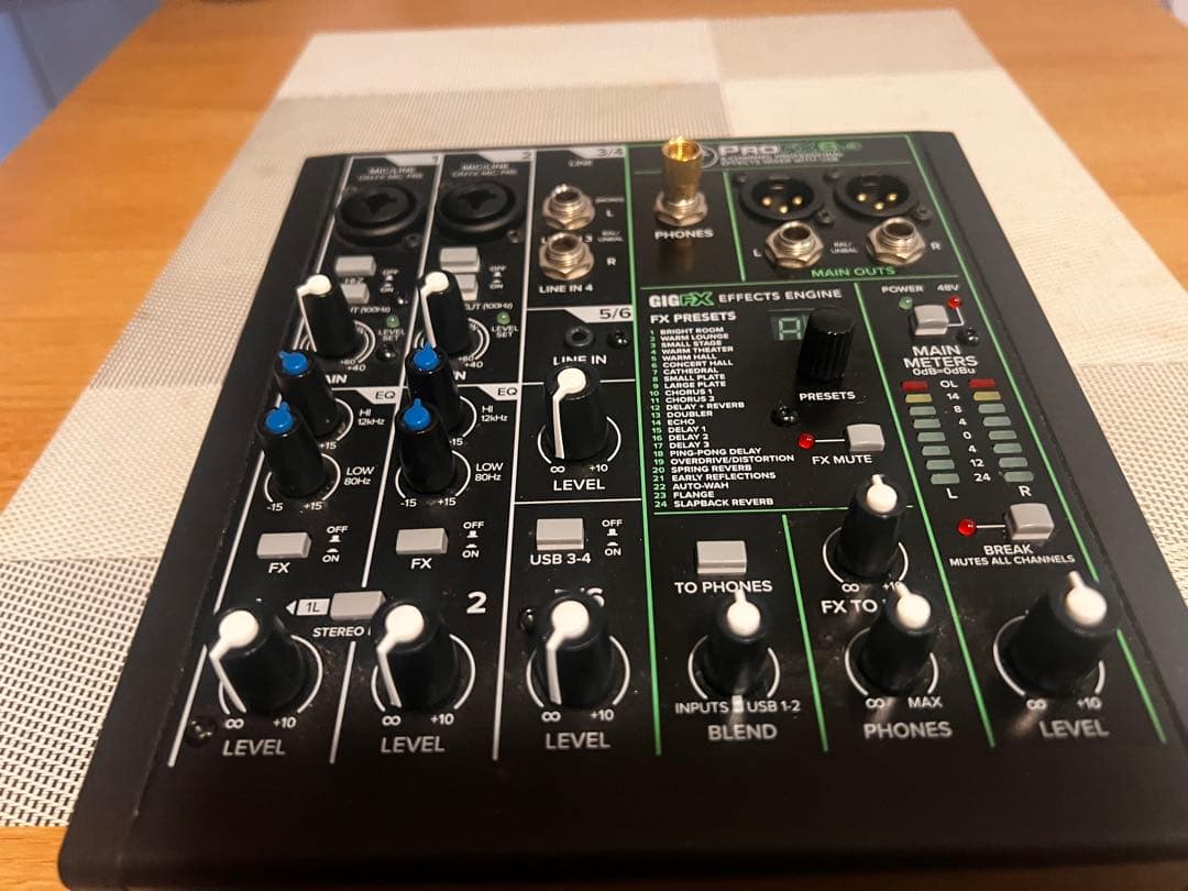 PROFX6v3 オーディオインターフェース