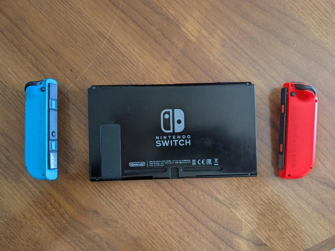 Nintendo Switch 本体 赤・青 Joy-Con付き