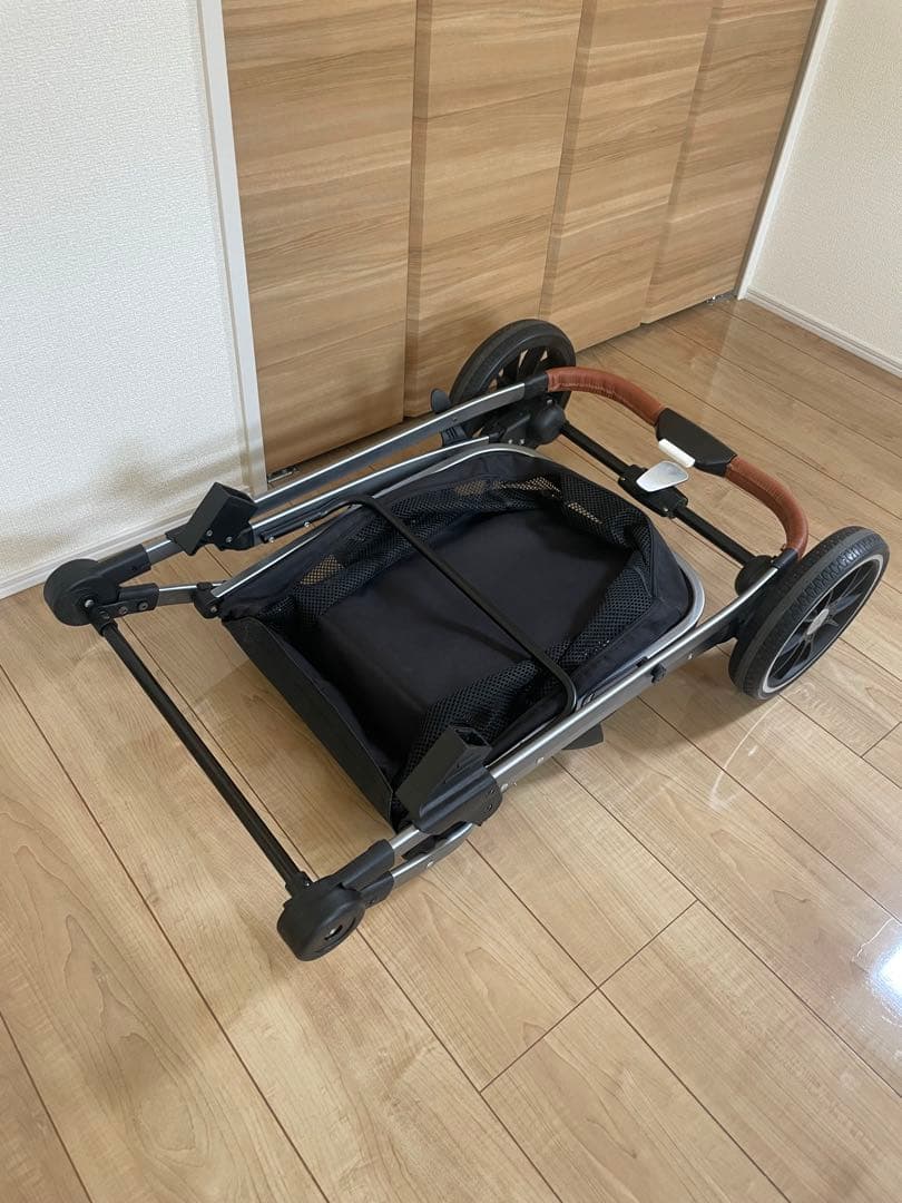 値下げしました‼️折りたたみ式ペットカート グレー送料込みで安心