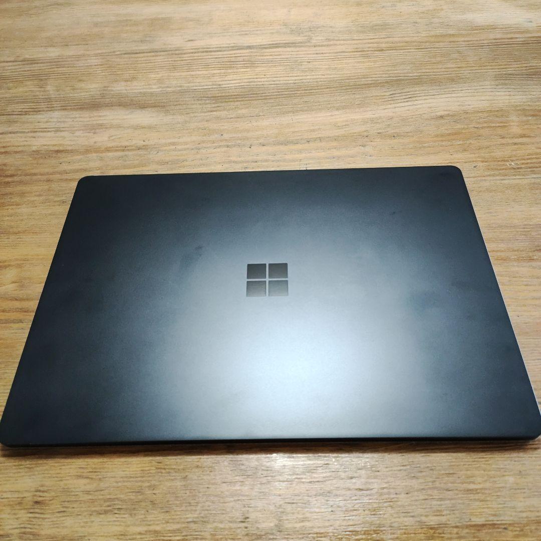 Microsoft ノートパソコン Surface Laptop2 プラチナ