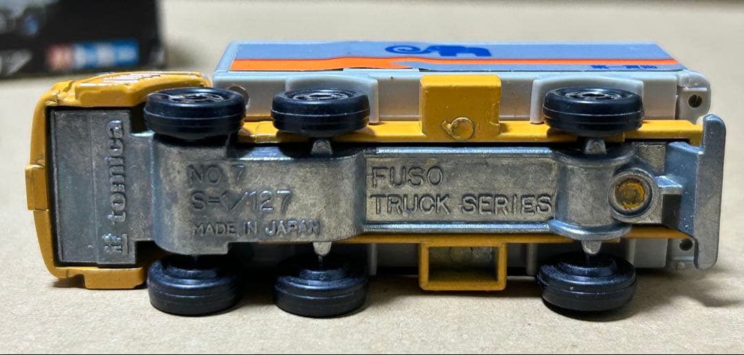 日本製 トミカ ふそう パネルバン 第一貨物