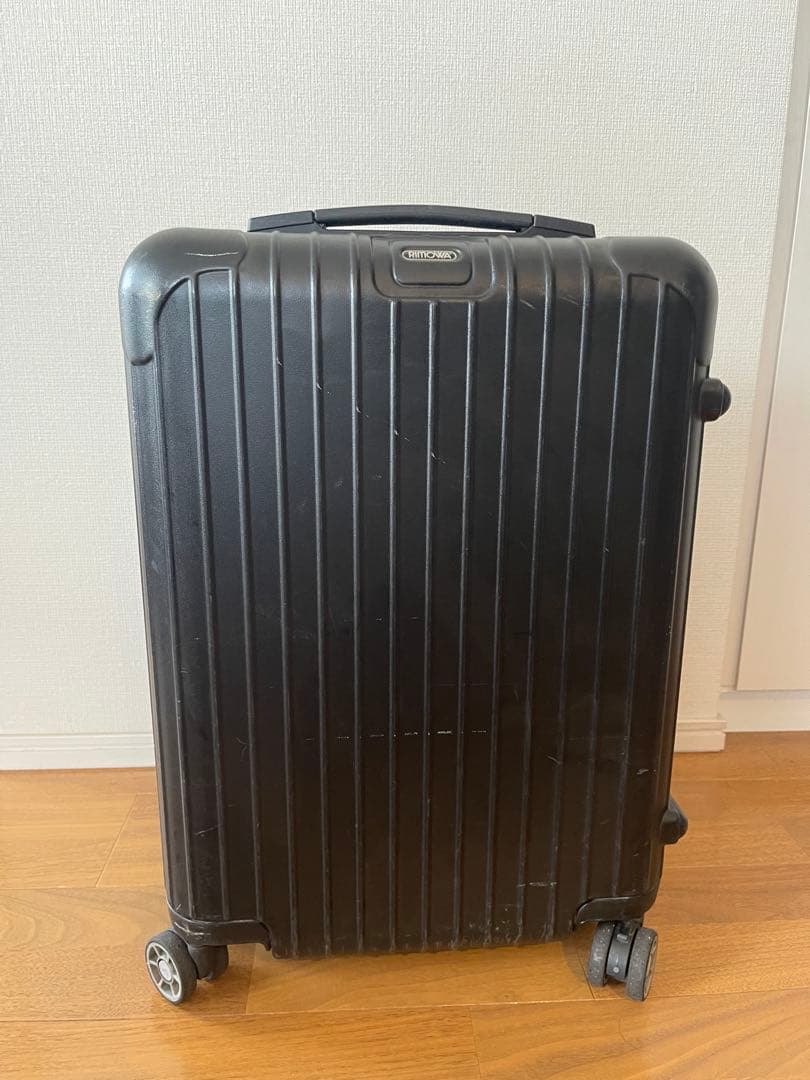 RIMOWA ブラック スーツケース 4輪