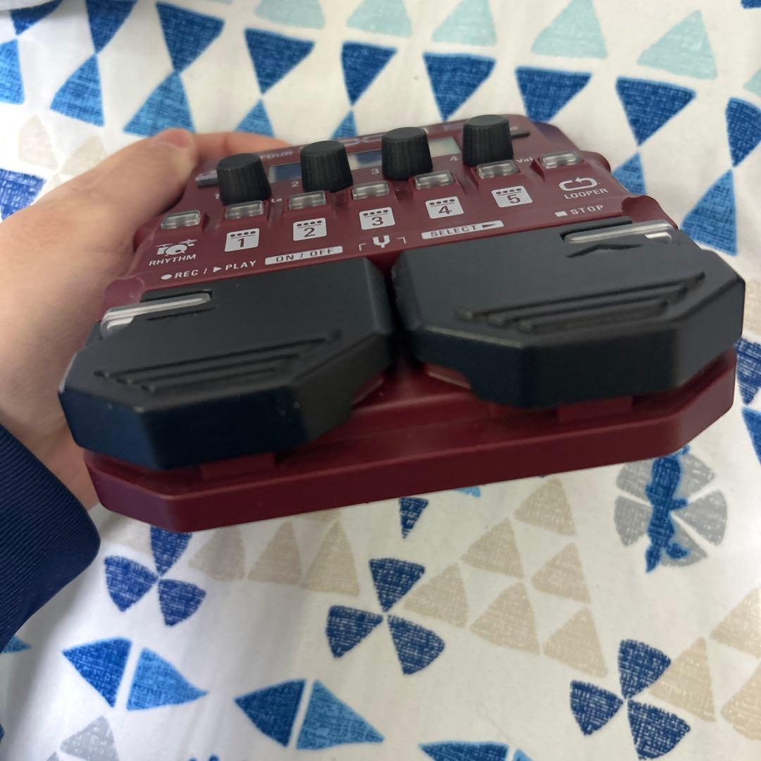 ZOOM B1 FOUR マルチエフェクトプロセッサー マルチエフェクター