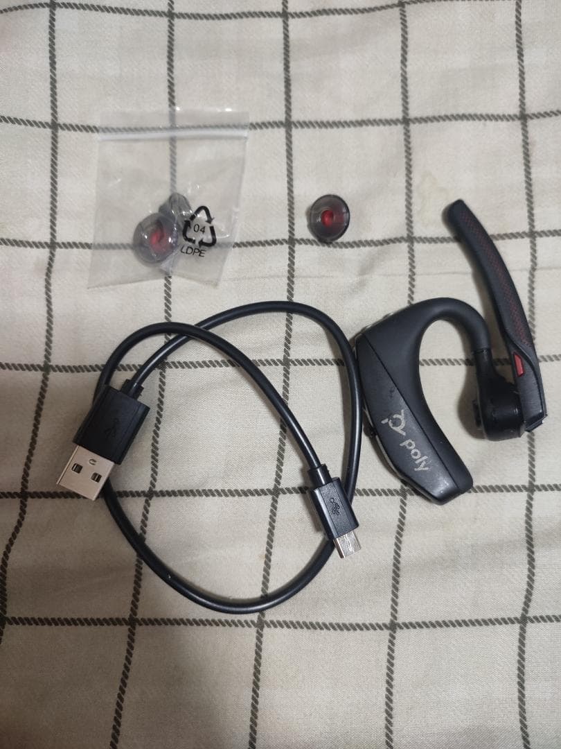 イヤホン poly voyager 5200