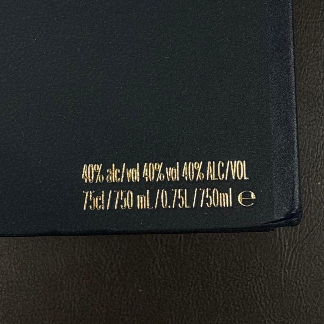 【未開封】ジョニーウォーカー ブルーラベル 750ml 箱付き