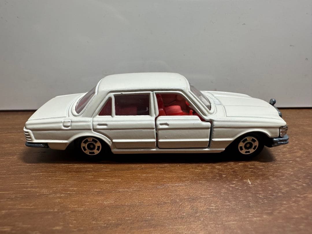 トミカ 外車シリーズ F7 1/67 メルセデス ベンツ 450SEL