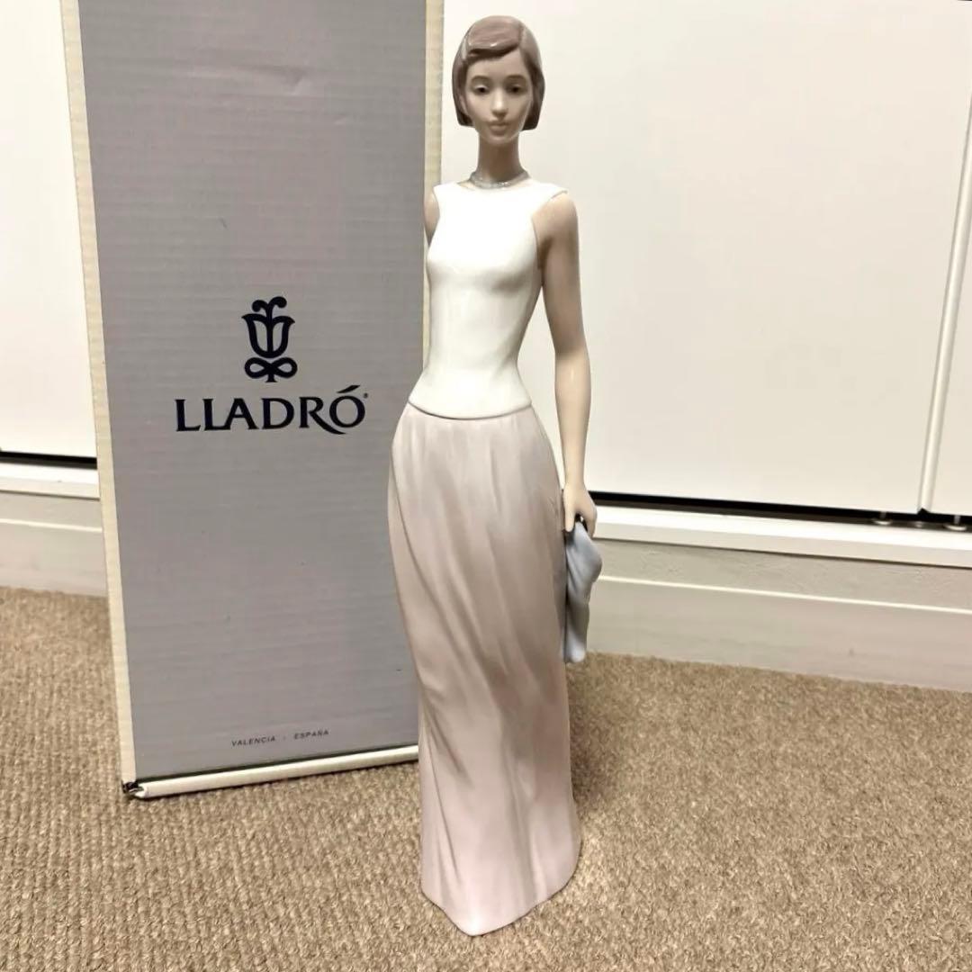 絶盤 リヤドロ LLADRO スズラン フィギュア 工芸品 大型41cm