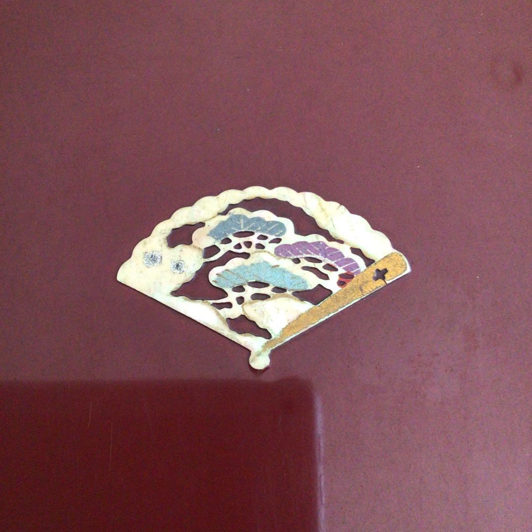 70 年程前の文箱　漆塗り螺鈿模様