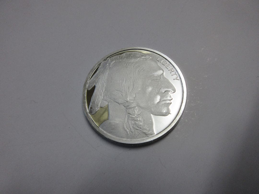 シルバー　　インディアン　31.2g 　銀貨　未使用 　g088