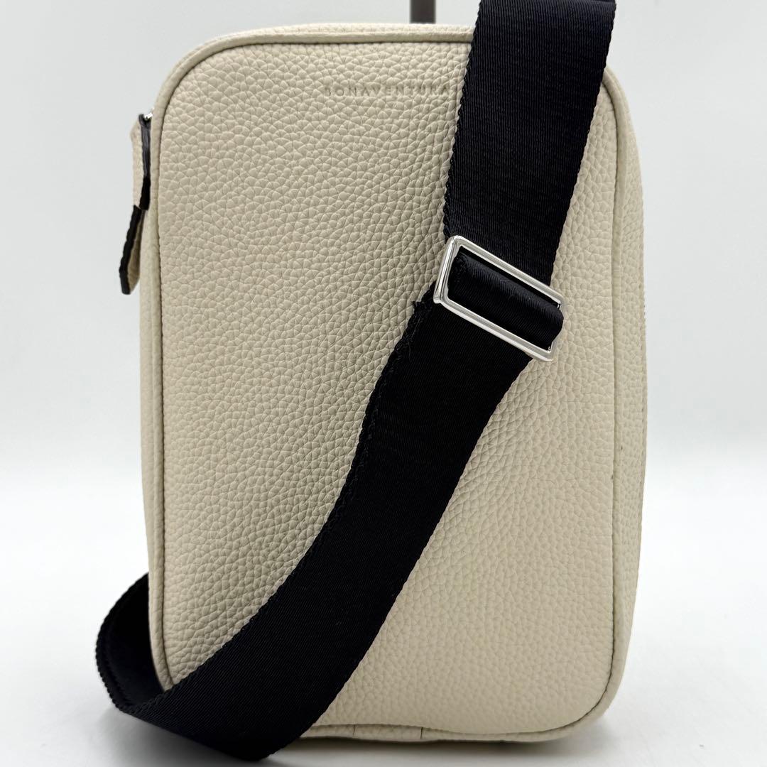 【極美品】ボナベンチュラ ボディバッグ パオロ クロスボディ レザー クリーム