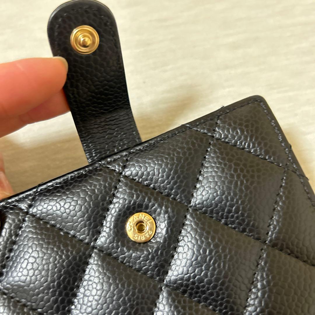 シャネルマトラッセ　ダブルホック折り財布