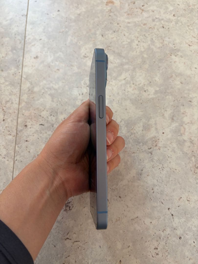 China.+*:゜+。.☆ 　Apple iPhone14 ブルー