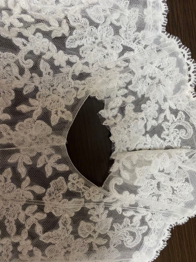 with a white 11号　アールイズウェディング　ボレロ