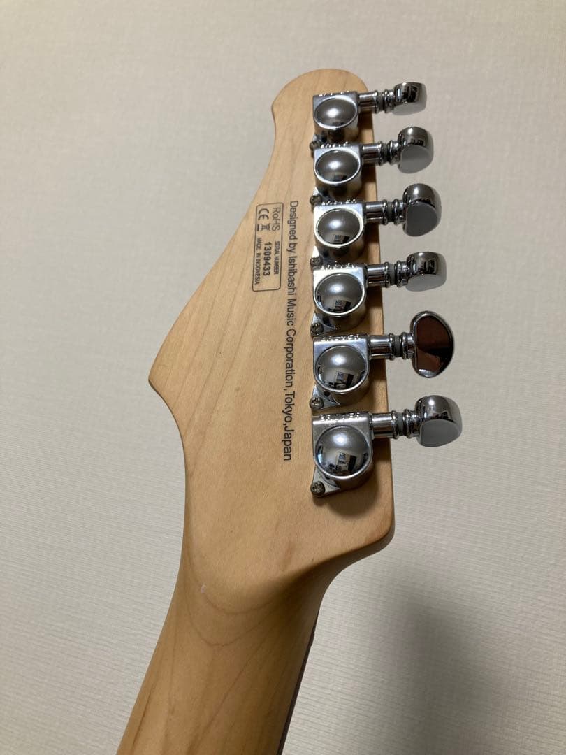 SELVA SST-600 エレキギター エントリーモデル