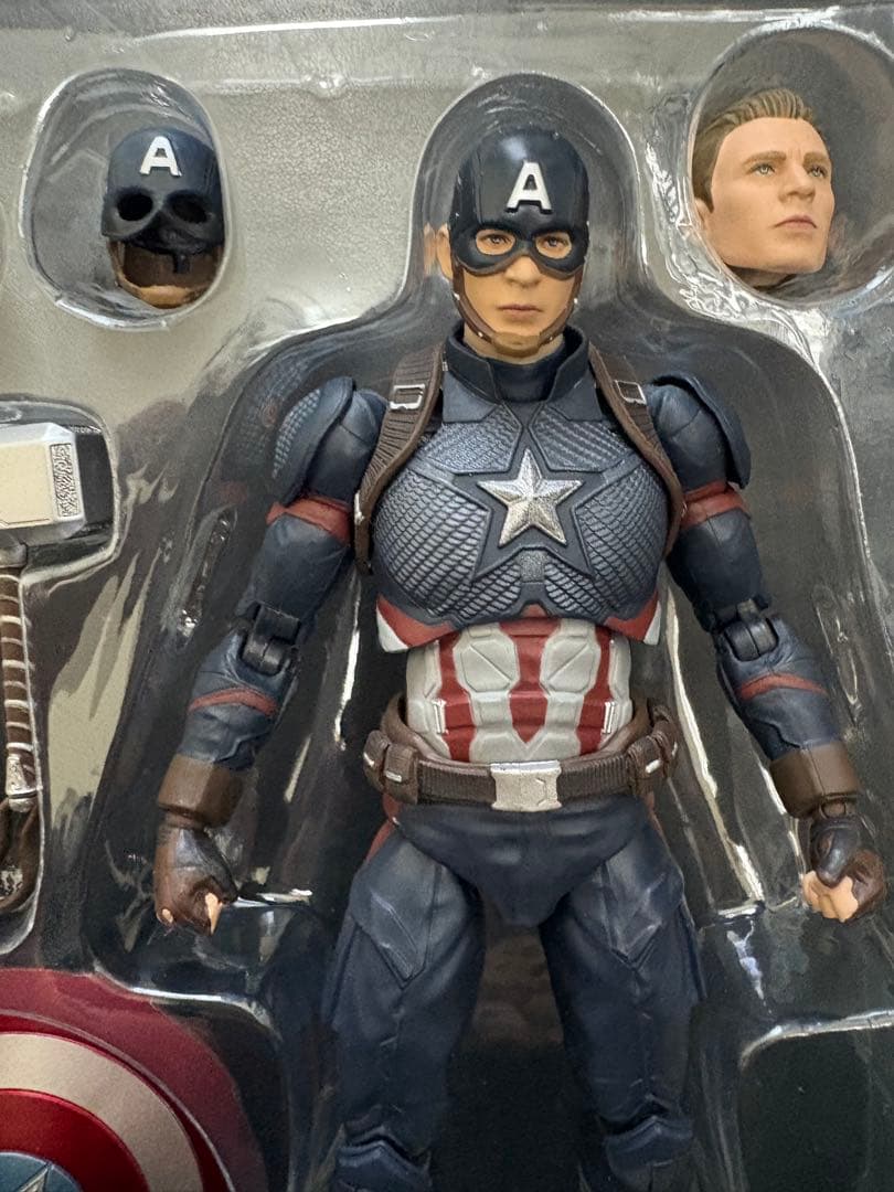 mafex キャプテンアメリカ　アベンジャーズ エンドゲーム　マフェックス