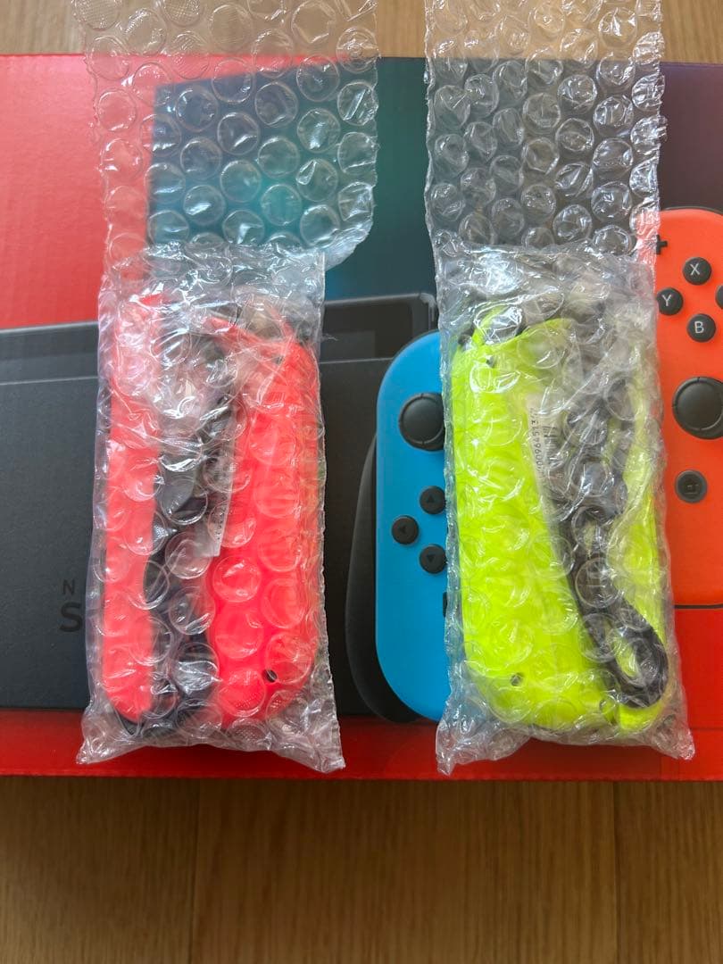 【新品同様】NintendoSwitch新モデル本体別売ジョイコン2個セット
