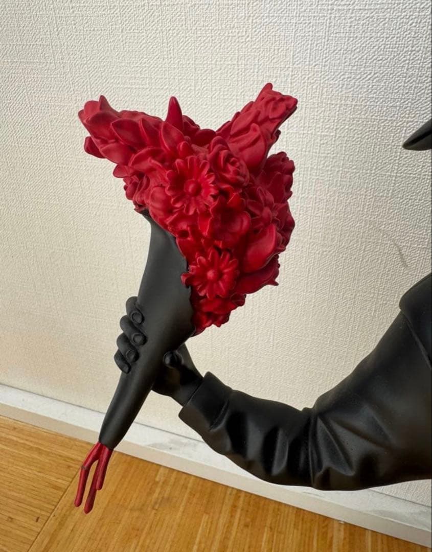 メディコムトイ　フラワーボンバー　バンクシー風ストリートアートフィギュア