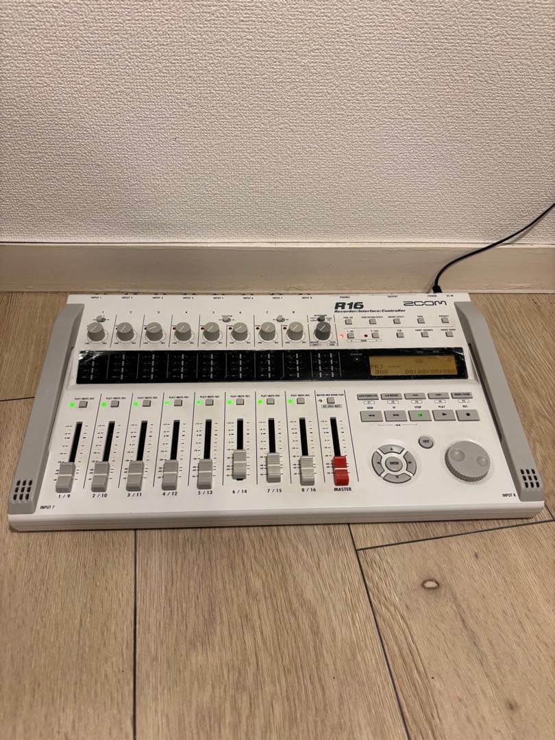 【送料込み】ZOOM R16 キャリング・ケース付き