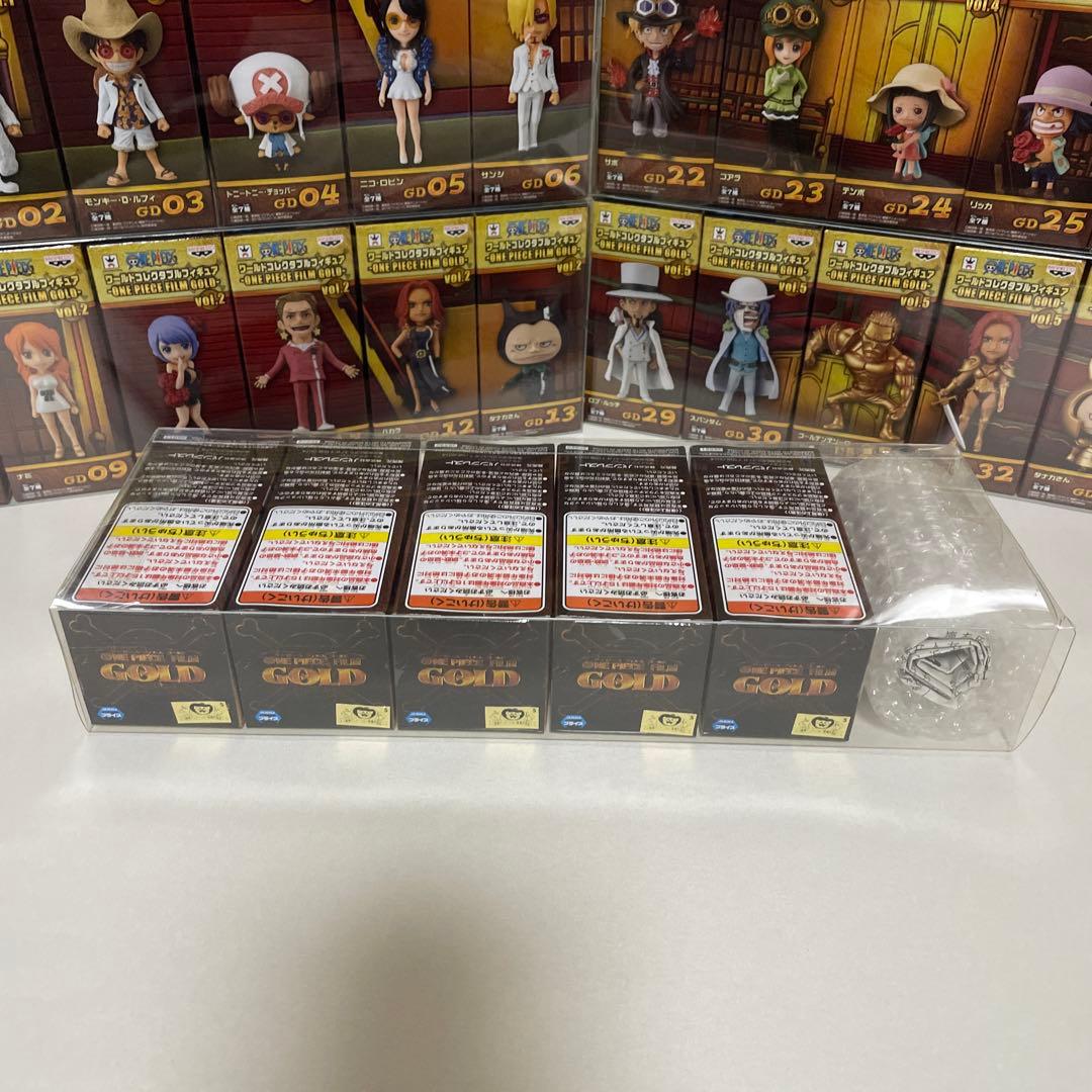 ワンピースワールドコレクタブルフィギュアFILM GOLD全35種おまけポスター