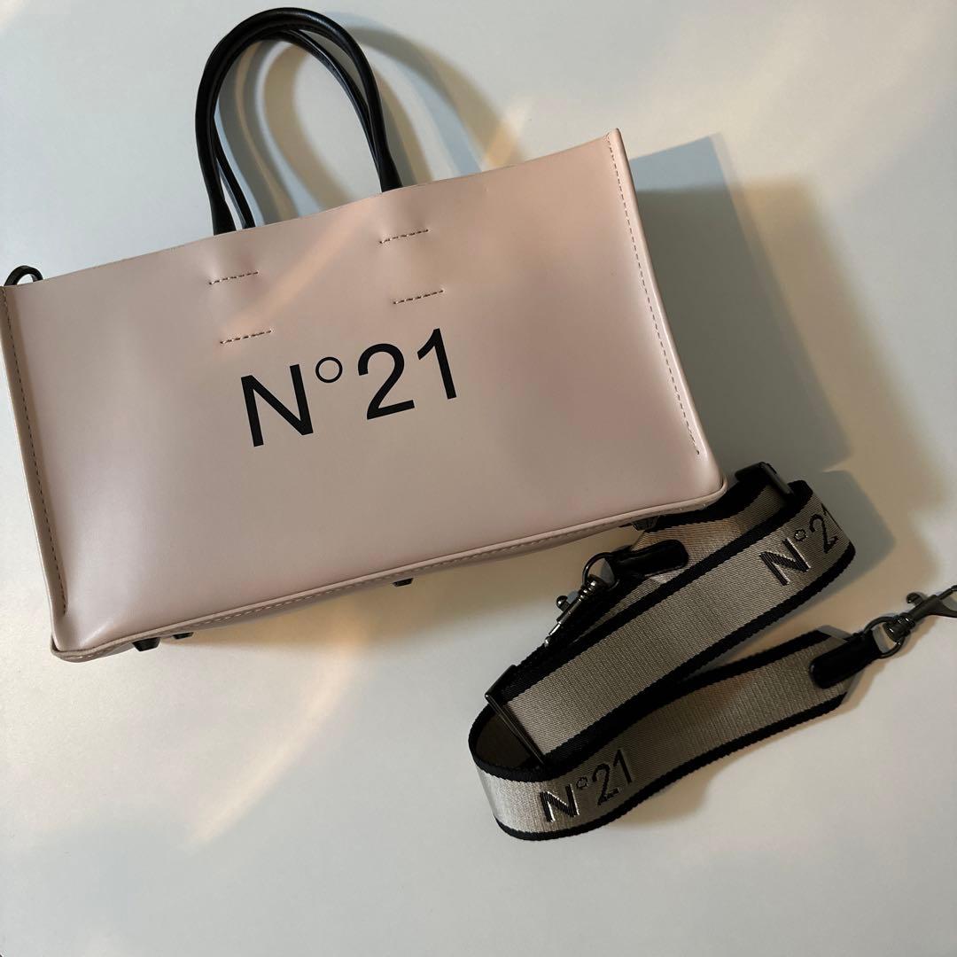 ヌメロヴェントゥーノ　バッグ