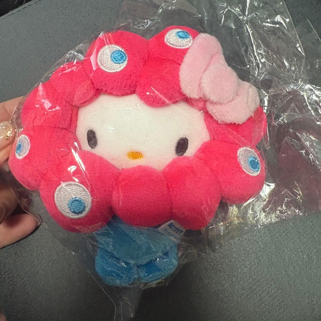 【大阪関西万博】ミャクミャク×サンリオ　なりきりぬいぐるみハローキティ