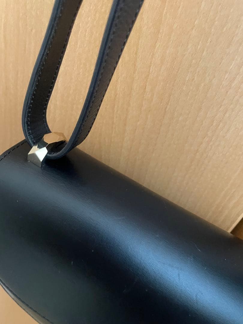 【A.P.C】 SAC GENEVE 牛革　黒　ブラック　ショルダー　レザー