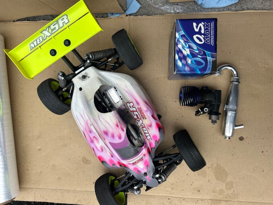 インファーノMBX5R ラジコンカー OS MAX28ZXエンジン付き