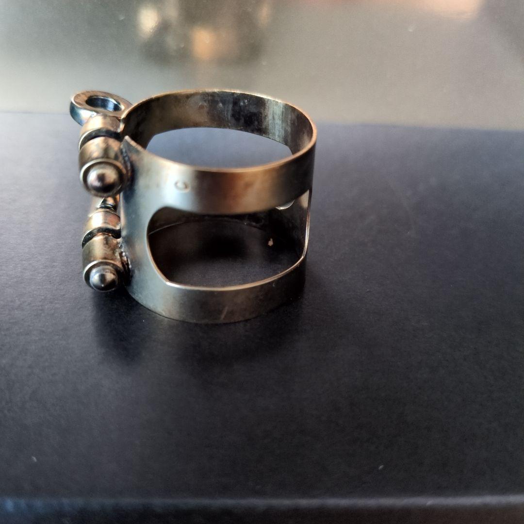 Bullseyeアルトサックスリガチャー 金属製