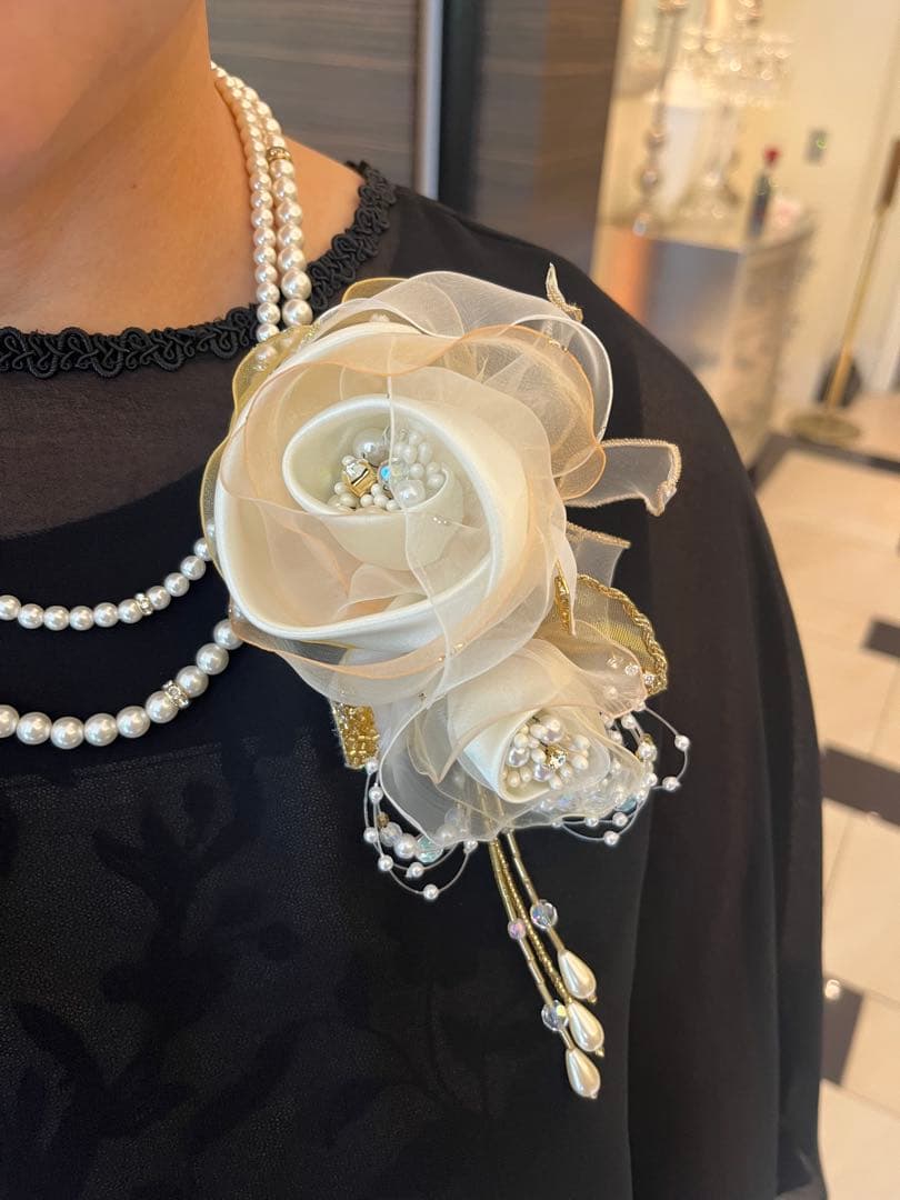 東京イギン　パーティバック　東京ソワールコサージュ