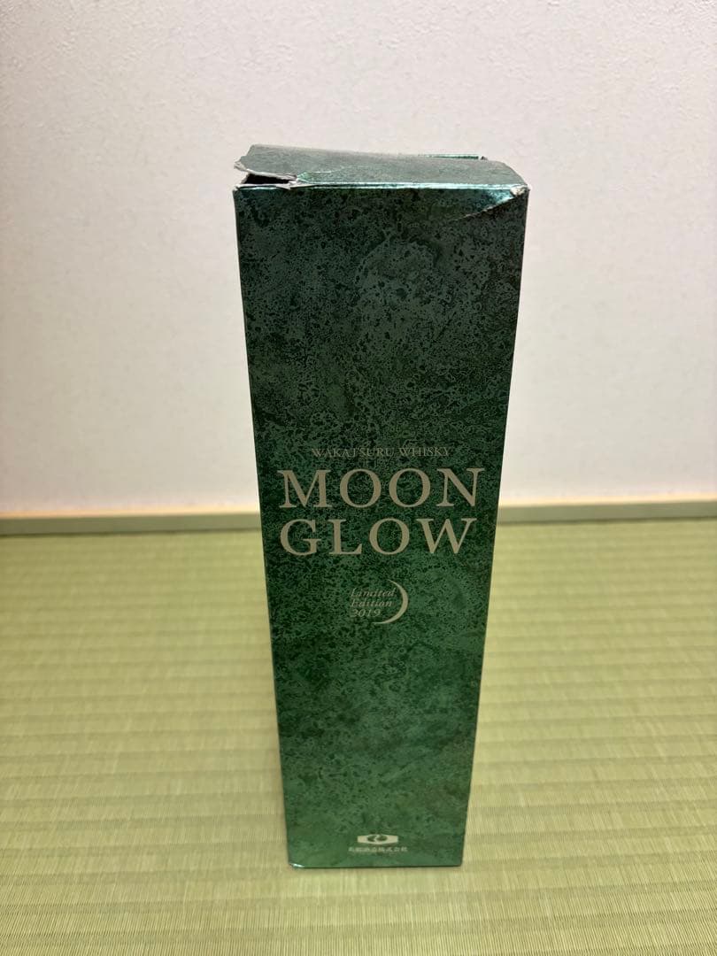 MOON GLOW 限定版 2019 700ml 46%