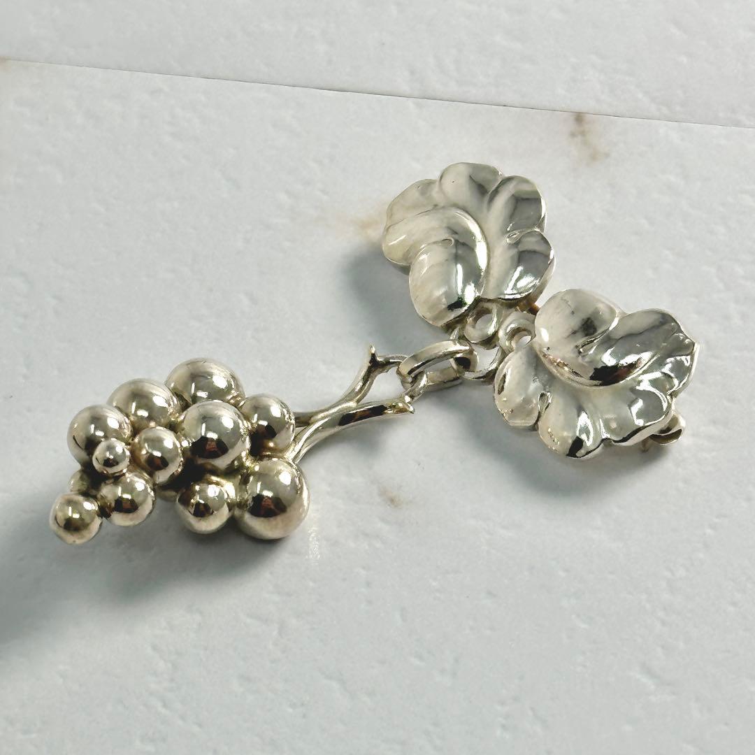  　217　A　ブローチ　グレープ　シルバー　925