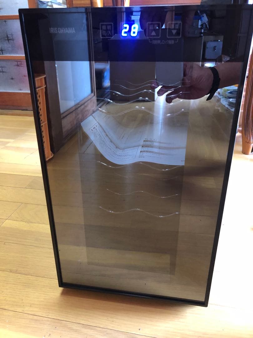 IRIS OHYAMA ワインセラー IWC-P182A