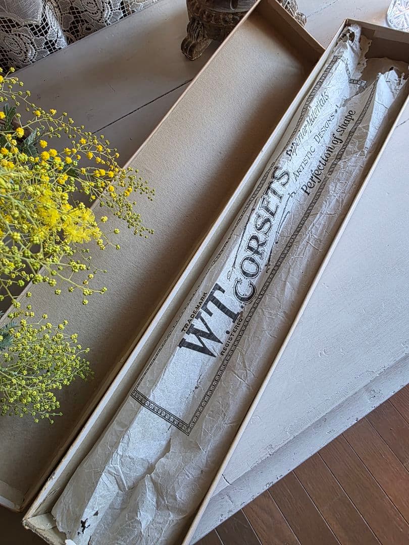 フランスアンティーク 19世紀 アンティークコルセット箱　南フランス