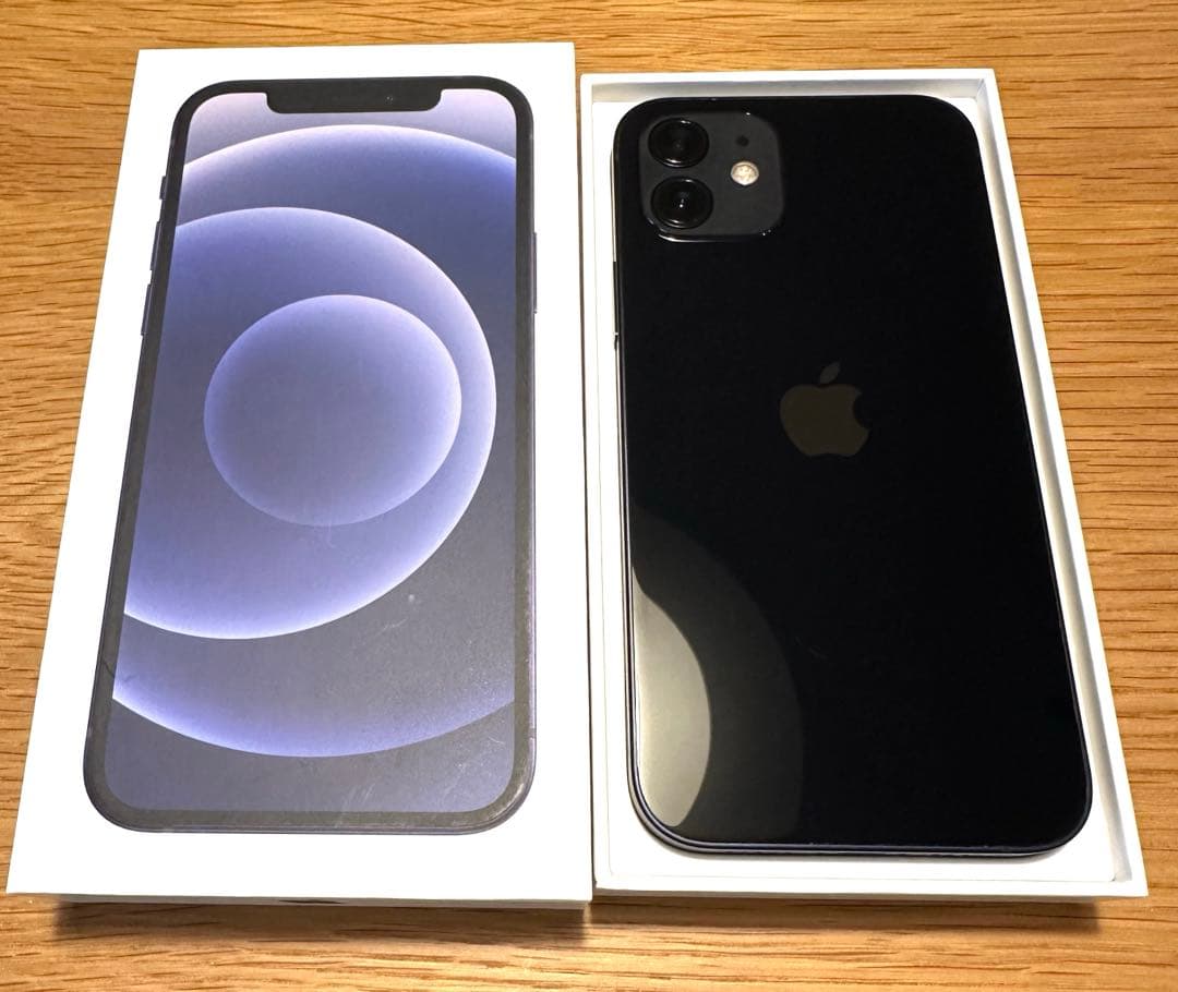 【美品】Apple iPhone12 ブラック64GB SIMフリー