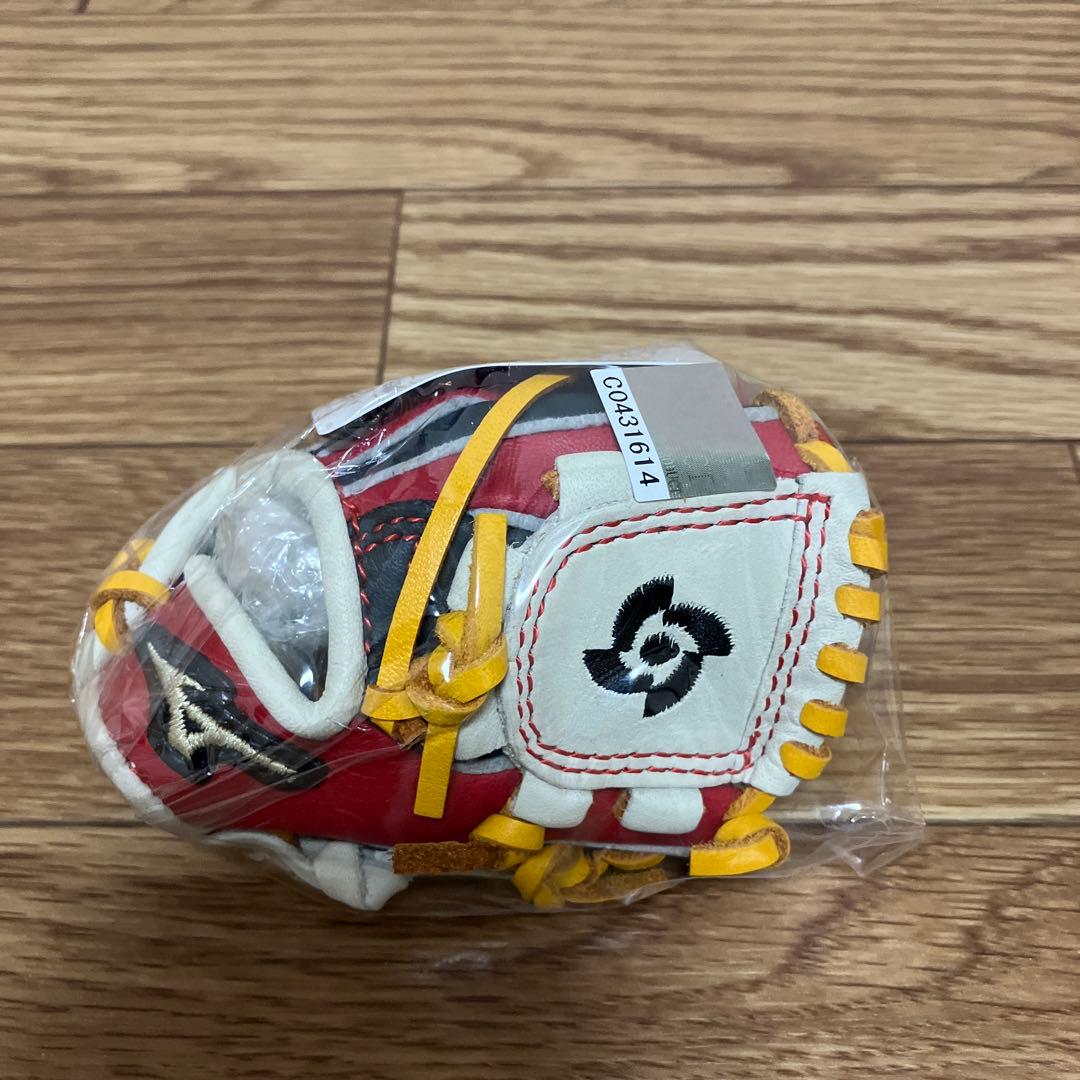 2023 WBC記念品 ミズノ公式 ミニチュアグラブ ストラップ