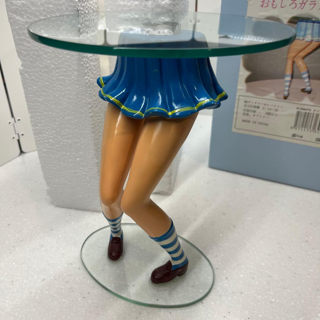 おもしろガラステーブル【チアガール】レアな商品です。