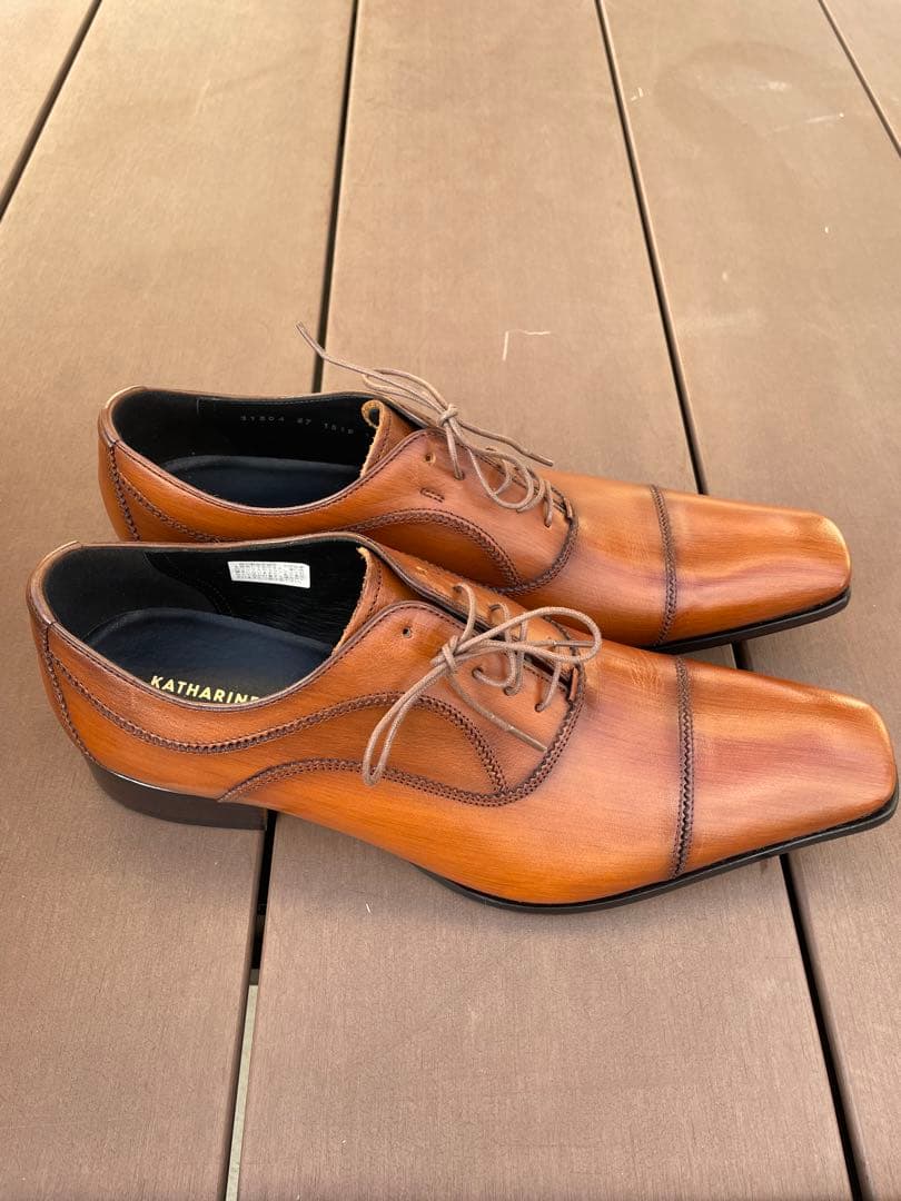 KATHARINE HAMNETT LONDONブラウン ２７㌢