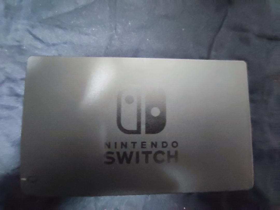 ニンテンドースイッチ キャリーケース Joy-Con充電グリップ SDカード