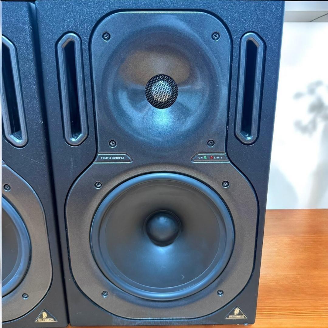 ☆良品 ベリンガー TRUTH B2031A パワードモニタースピーカー ペア