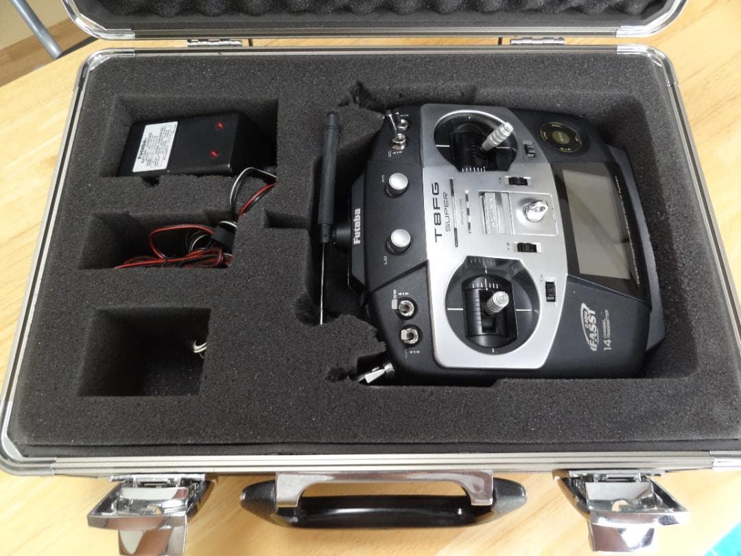 Futaba T8FG Super 送信機 アルミケース