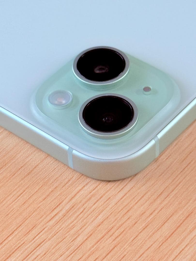 iPhone15 256GB グリーン バッテリー97% SIMフリー