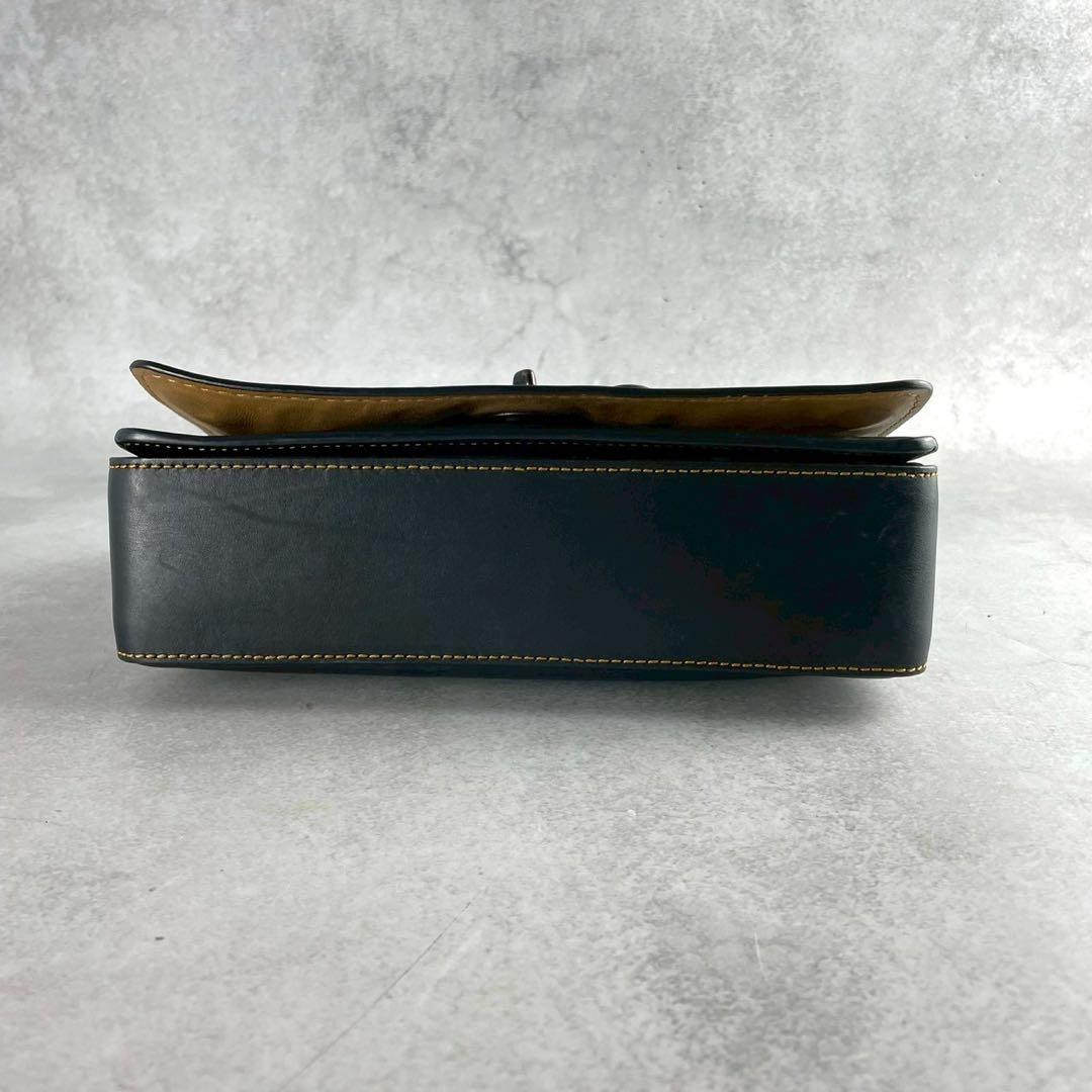 ✨稀少✨美品✨コーチ　ショルダーバッグ　2way スタッズ　パール　レザー　黒