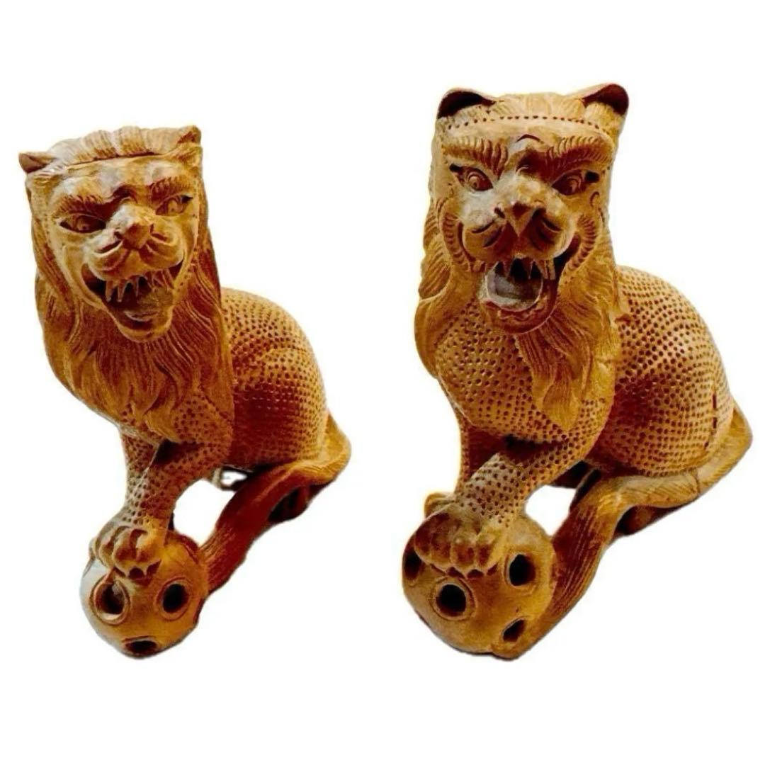 工芸品　狛犬　木製総木彫　インテリア　1点物　魔除け 縁起物 彫刻つがい　玉獅子