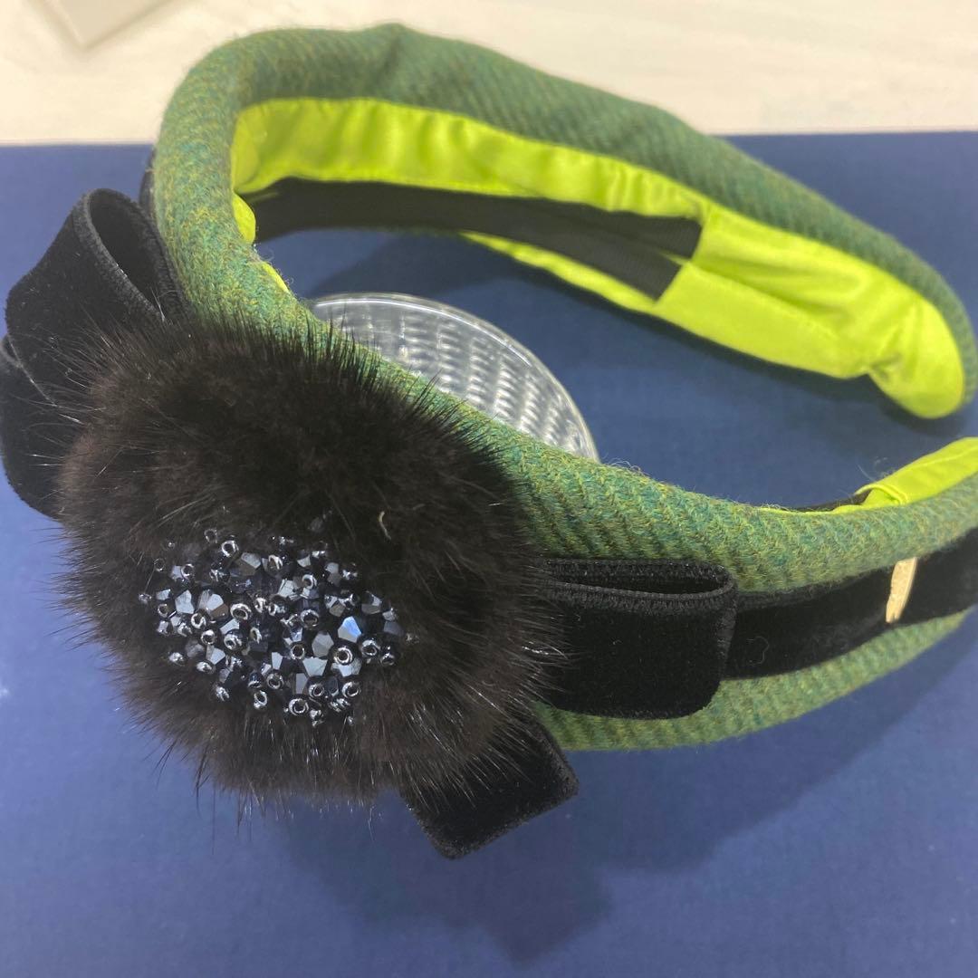 美品✨LA MAJORINAラ·マジョリーナ　大人のカチューシャ　ビーズ　緑