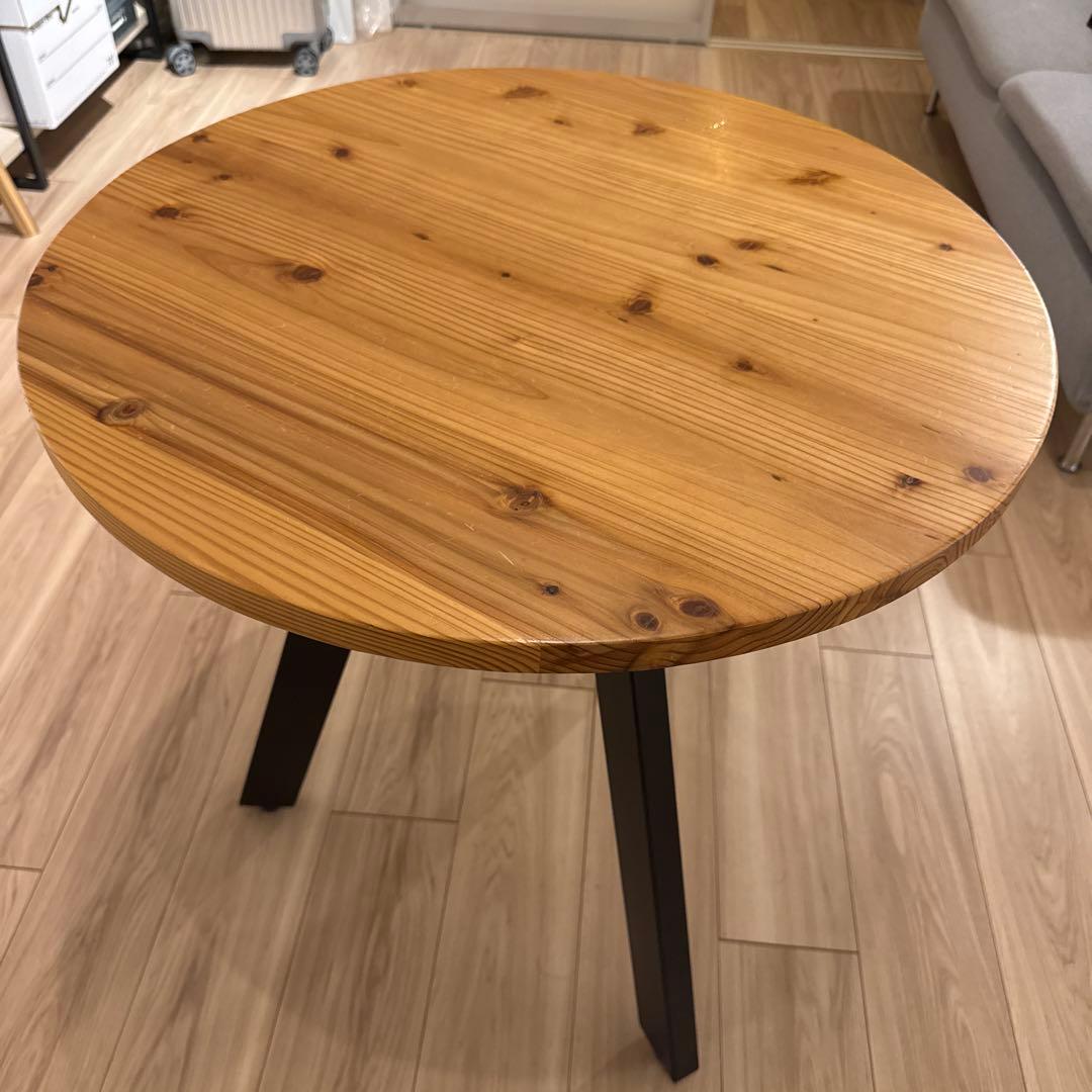 KANADEMONO テーブル