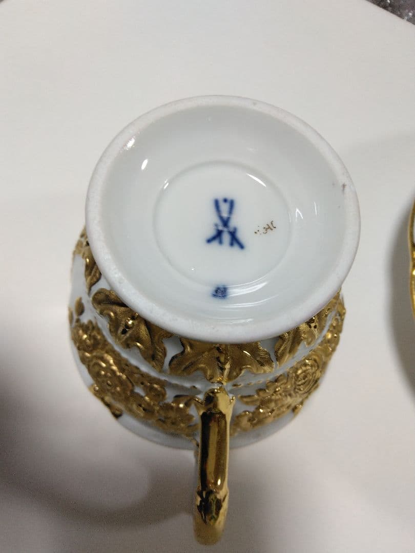 マイセン　宮廷の小花　カップ＆ソーサー 1924年〜1934年造られた物