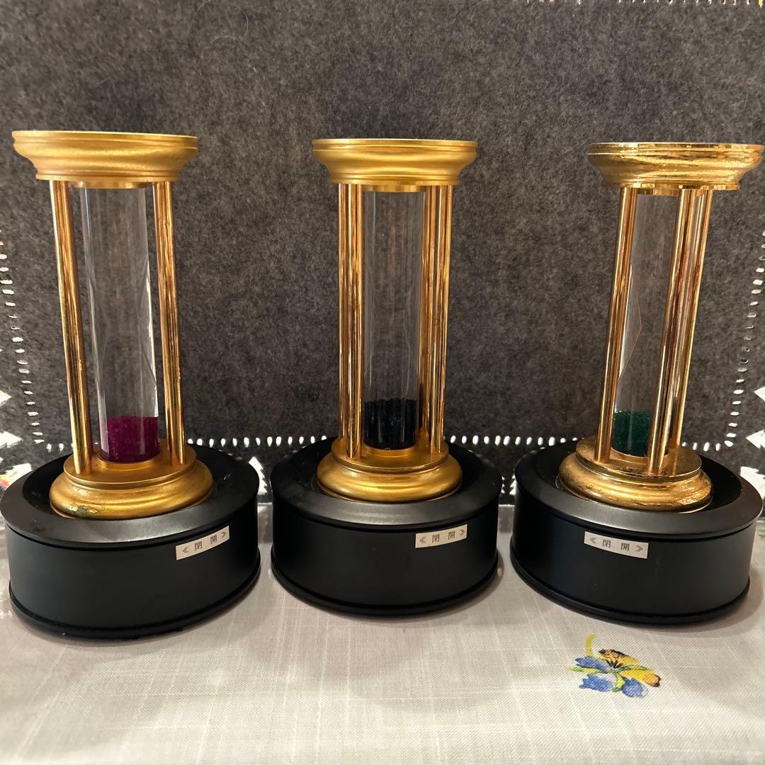 再お値引き中　宝石時計　ルビー、サファイア、エメラルド