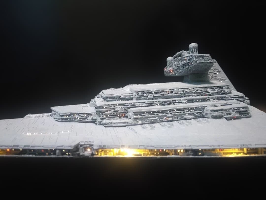 バンダイ スターデストロイヤー デススター塗装完成品