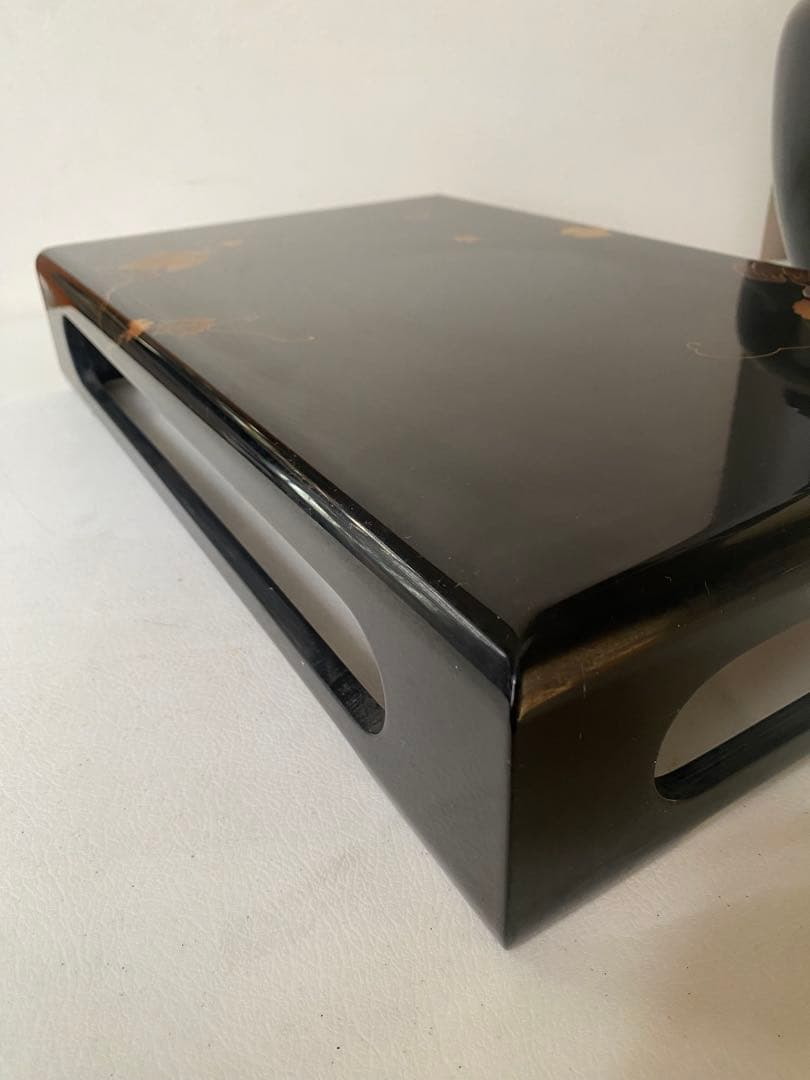 漆塗り花瓶　花台付　黒地　金色　葉模様　壺　置物　骨董